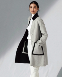 Ms. Arine Koen is a very beautiful & elegant Japanese & Asian beauty fashion model, she is 173 cm, she is tall and slender, about her clothes, a gray coat, a white shirt and white trousers.