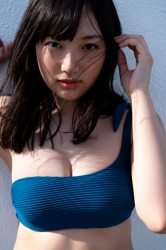 Ms. Fuuwa Sakakura is wearing a blue bikini swimsuit, she is a beautiful and cute young swimsuit model (bikini model, gravure idol, swimwear model) from Japan, her bust is 83cm, she has beautiful breasts.
