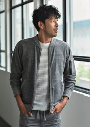 Mr. Hiroaki Kyusogami's clothes are gray, he is a handsome Japanese (Asian) actor, fashion model.