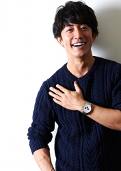 Mr. Takaatsu Sakurahaba is wearing a blue sweater, he is a handsome Japanese & Asian actor, fashion male model.