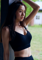 Ms. Ririna Oasa is a Japanese-Chinese mixed-race beauty fashion model, underwear model & swimsuit model, she is wearing dark blue lingerie, she was photographed when she was standing, her height is 172 cm and she is tall, her style is very good, she is an Asian model.