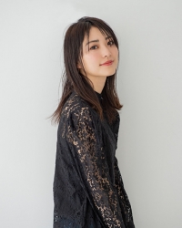 Ms. Rikomi Nakajyo is wearing a black blouse, she is a Japanese & Asian mature beauty fashion model, she is 171 cm tall, tall, and her style is very good.
