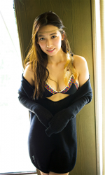 Ms. Aisui Saito took off her black dress and saw her black underwear, she is a beautiful and sexy Japanese & Asian gravure idol (bikini model, swimsuit model, pin-up girl), actress her bust is 85 cm, she has beautiful breasts, she has attractive women.