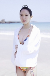 Ms. Rihoko Yoshikoshi is wearing a colorful plaid bikini swimsuit and wrapped in a white bath towel, she is a beautiful and elegant Japanese & Asian actress gravure idol (bikini model, swimsuit model, pin-up model) with charming beautiful breasts.