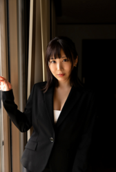 Ms. Kirina Hinaga wears a black women's suit, she is a Japanese & Asian sweet and cute big breasts gravure idol (pin-up model, bikini model, swimsuit model), her bust is 90 cm, she has charming big breasts, she is a woman with sexual charm.