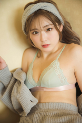Ms. Yuki Furuhama's showing her yellow-green bra, she is a tall white gyaru Japanese fashion model, runway model, swimsuit model (gravure idol / pin up model / bikini model), TV personality, and YouTuber.
